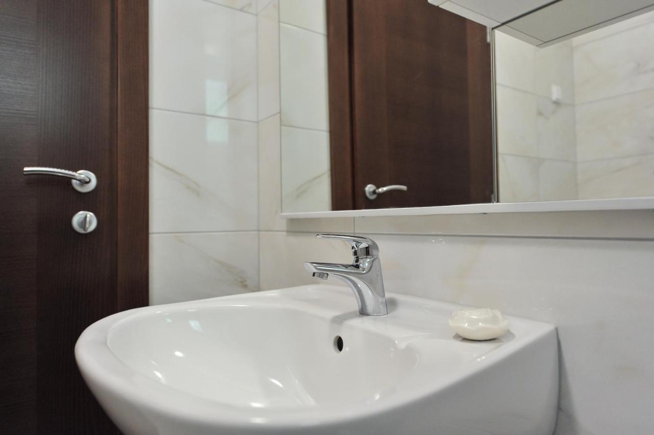 Apartmani Peric 1 Meka Draga Obrovac Exterior foto