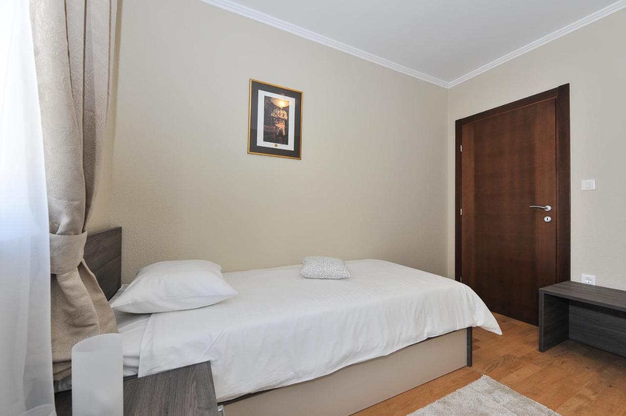 Apartmani Peric 1 Meka Draga Obrovac Exterior foto